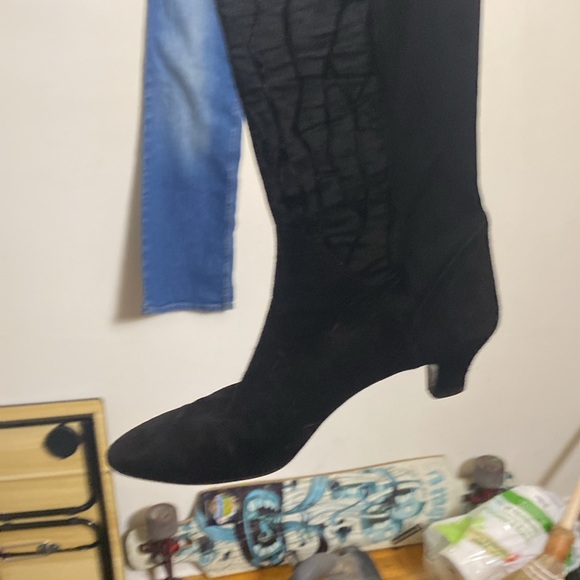 Up for sale is a pair of Mario Valentino long stretch boots. An amazing deal! - Picture 5 of 6